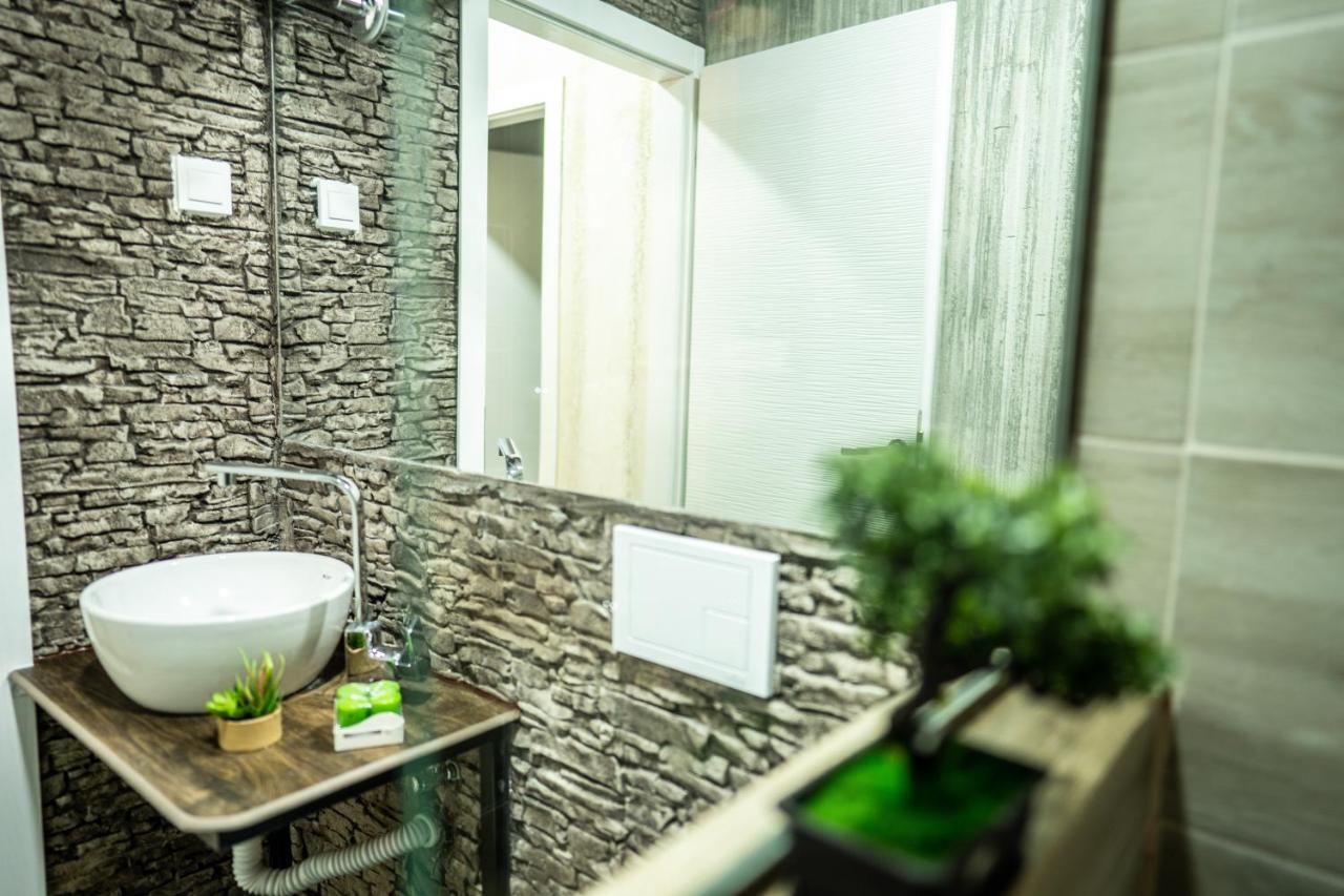 Finesi Apartments Охрид Экстерьер фото