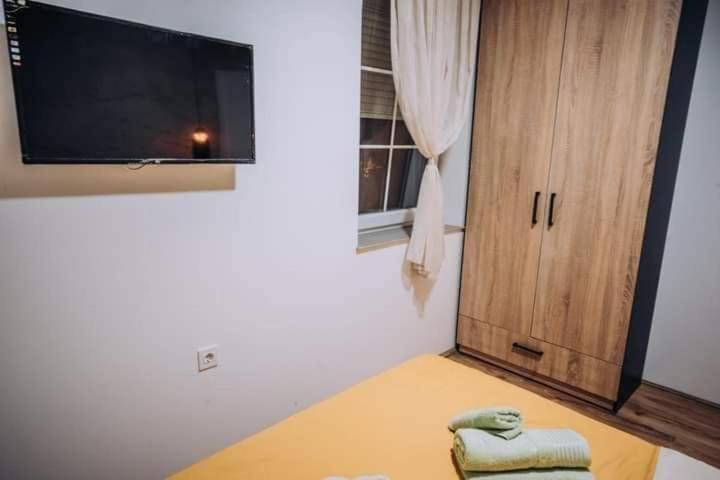 Finesi Apartments Охрид Экстерьер фото